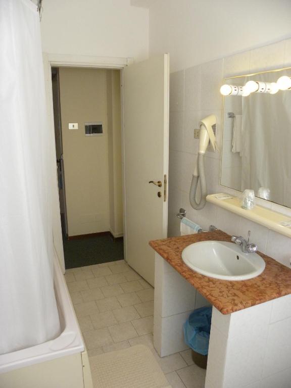 Hotel Rosengarten Pavia Kamer foto