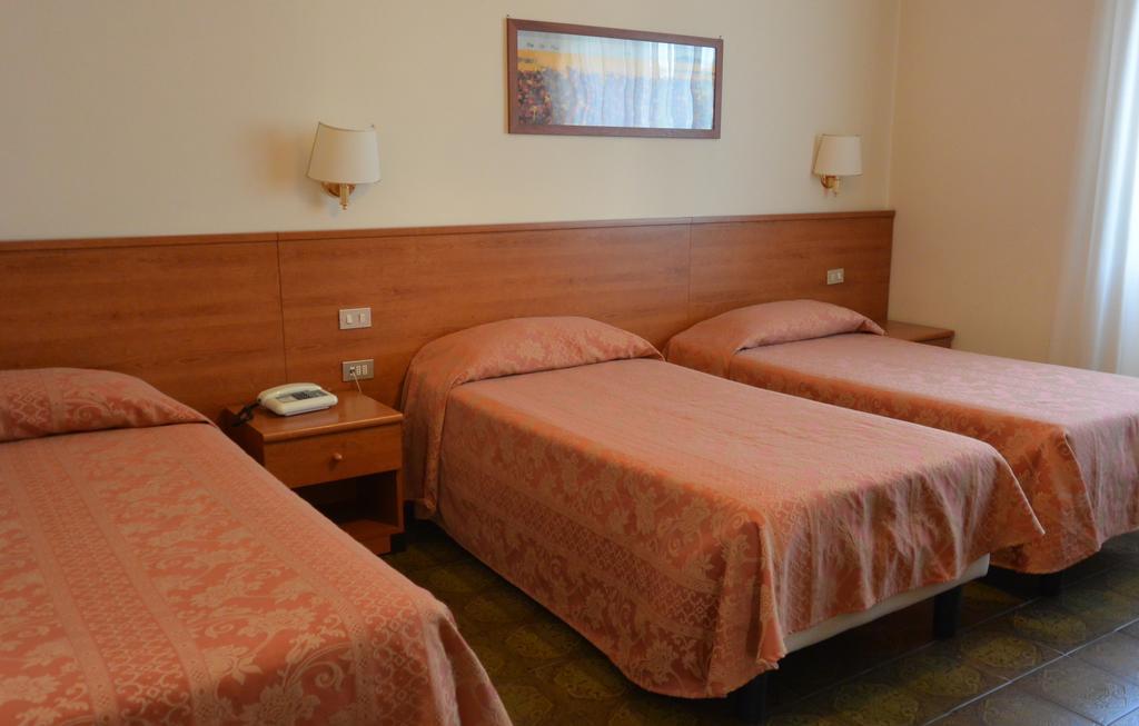 Hotel Rosengarten Pavia Buitenkant foto